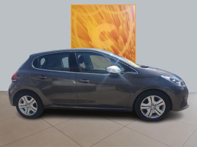 PEUGEOT 208 BlueHDi 100cv S&S 5 porte Allure Business Immagine 1