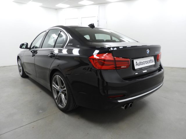 BMW 330 e iPerformance 2.0cc Luxury Plug In Immagine 3