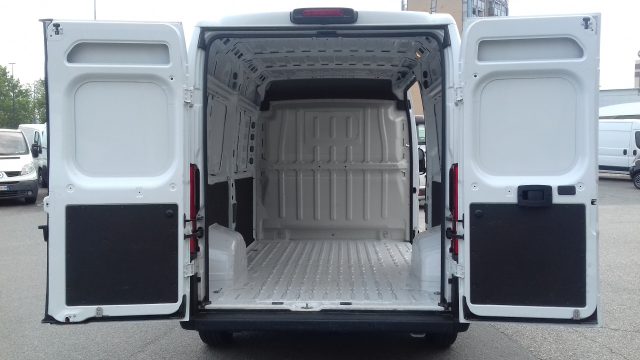 FIAT Ducato 33MH2 PASSO MEDIO TETTO ALTO 2.2 MJET 140CV Immagine 2