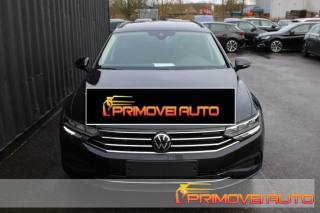VOLKSWAGEN Passat Variant usata, con Autoradio