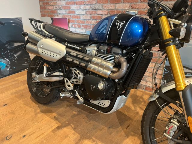 TRIUMPH Scrambler 1200 XE VERSIONE 2019 Immagine 1