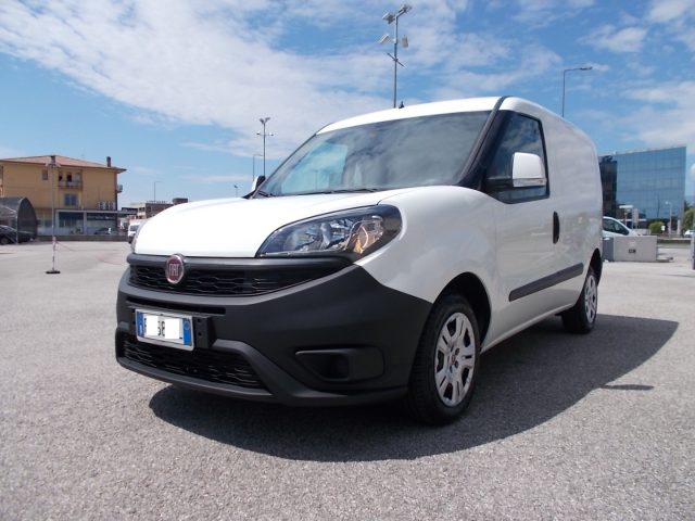 FIAT Doblo 1.6 MJT 105CV PC-TN Cargo Lamierato SX 3 Pos Immagine 1