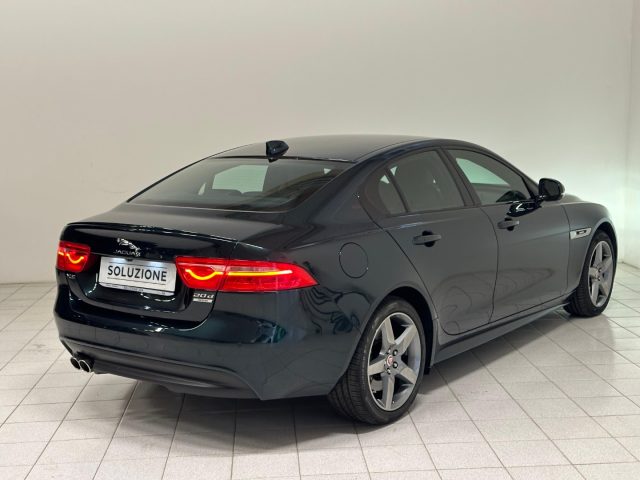 JAGUAR XE 2.0 D Turbo 180 CV AWD aut. R-Sport Immagine 1