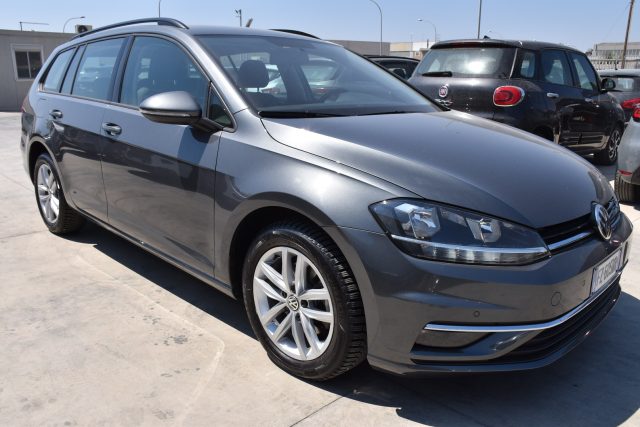 VOLKSWAGEN Golf Variant 1.6 TDI 115 CV Business BMT *Navi,Sensori* Immagine 2