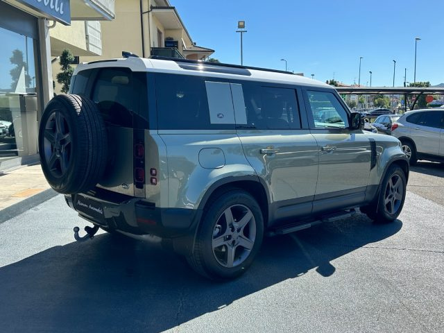 LAND ROVER Defender 110 3.0D I6 250 CV SE 7 POSTI Immagine 3