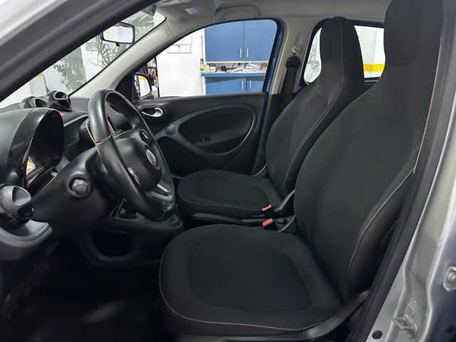 SMART ForFour 70 1.0 Passion Immagine 3