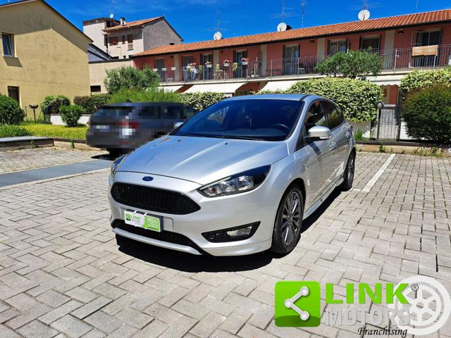 FORD Focus 1.0 EcoBoost 125 CV Start&Stop ST Line GARANZIA Immagine 2