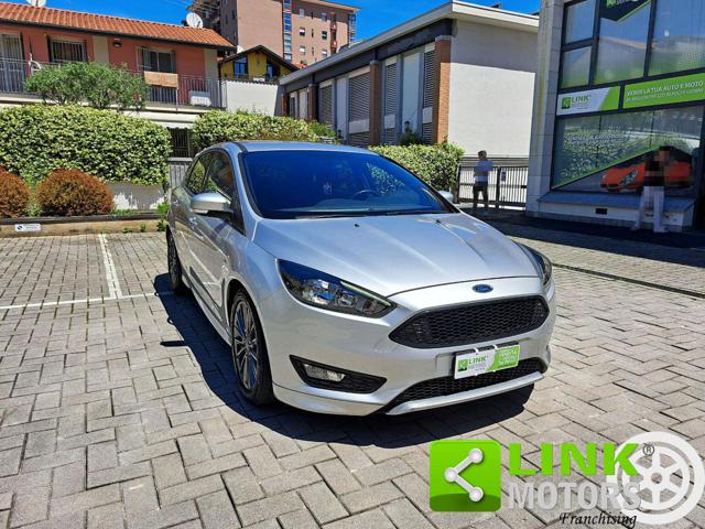 FORD Focus 1.0 EcoBoost 125 CV Start&Stop ST Line GARANZIA Immagine 0