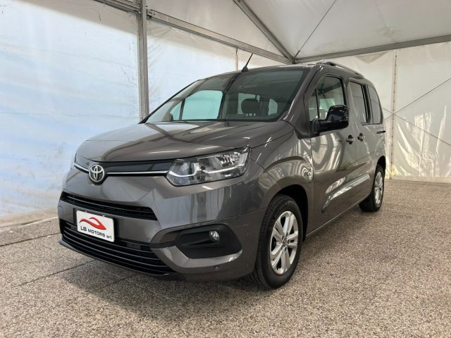 TOYOTA Proace City Verso 1.5D 130 CV S&S Long D Executive Immagine 0