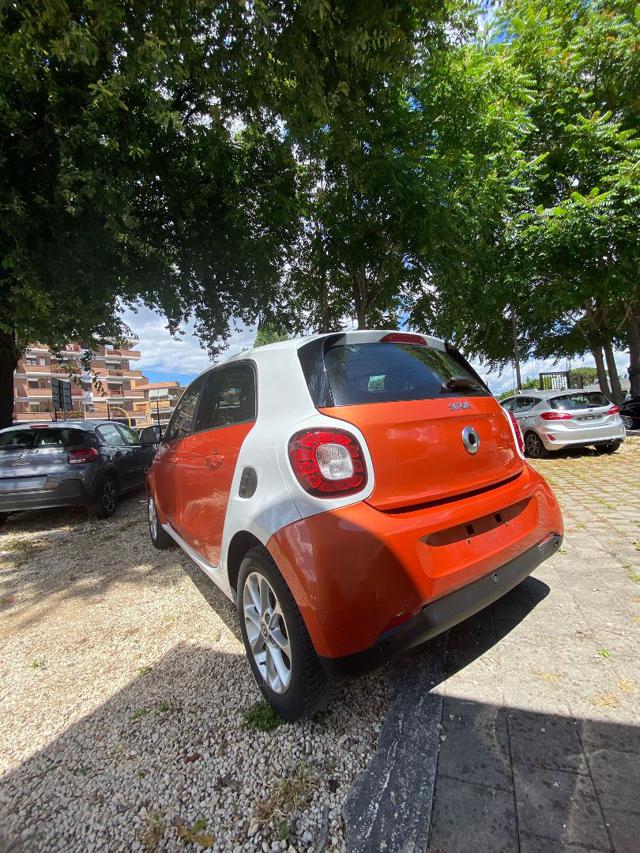 SMART ForFour 1.0cc PASSION 71cv TETTO PANORAMA SENS PARK Immagine 4