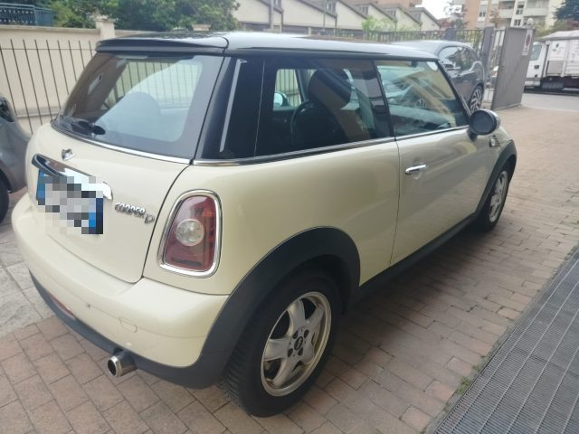 MINI Cooper D 1.6 16V Cooper D Immagine 3