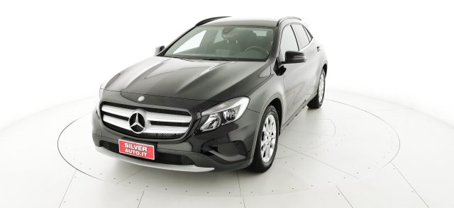 MERCEDES-BENZ GLA 180 d Automatic Business Immagine 2