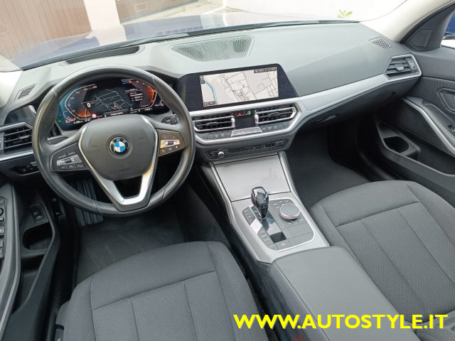 BMW 320 d 48V xDrive Touring STEPTRONIC/AUTOMATICA 4x4 Immagine 1