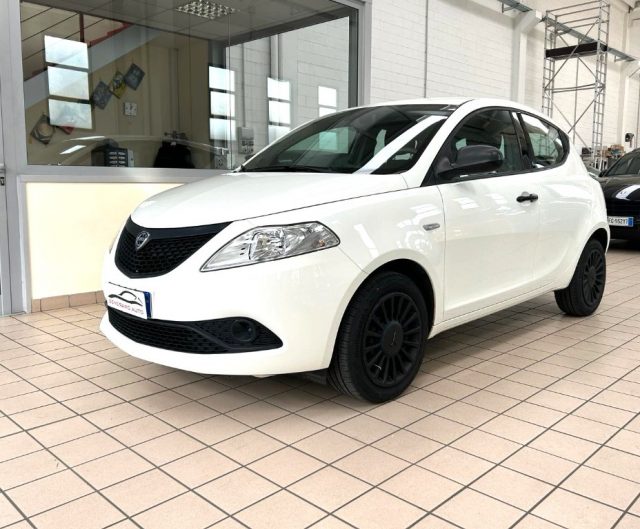 LANCIA Ypsilon 1.2 69 CV 5 porte Elefantino Blu Immagine 1