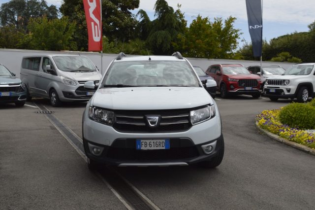 DACIA Sandero 1.5 dCi 8V 75CV Start&Stop Lauréate Immagine 1