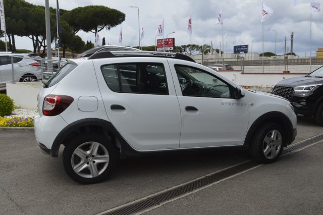 DACIA Sandero 1.5 dCi 8V 75CV Start&Stop Lauréate Immagine 3