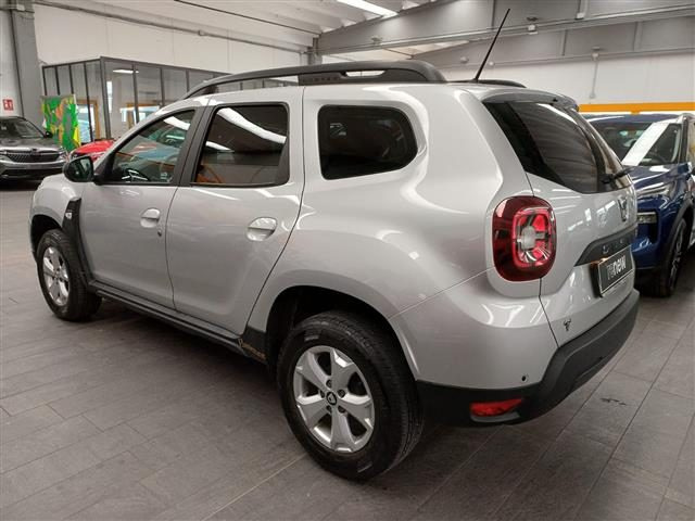 DACIA Duster 1.5 dci Comfort 4x2 s s 110cv Immagine 2