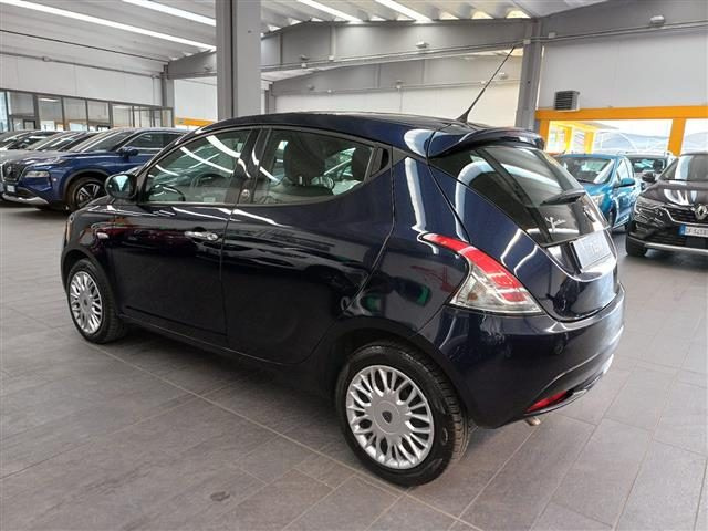 LANCIA Ypsilon 5 Porte 1.2 Ecochic 69cv Silver Immagine 2