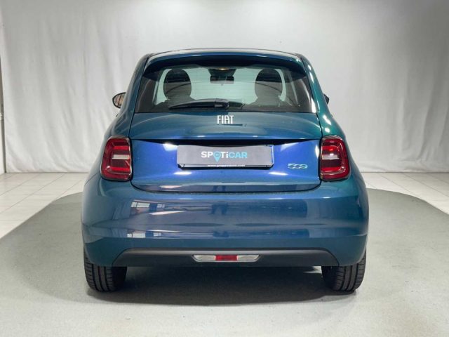 FIAT 500 Berlina 42 kWh Immagine 3