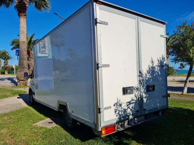 RENAULT Master 140 3.0 dCi cassone chiuso in alluminio Immagine 2