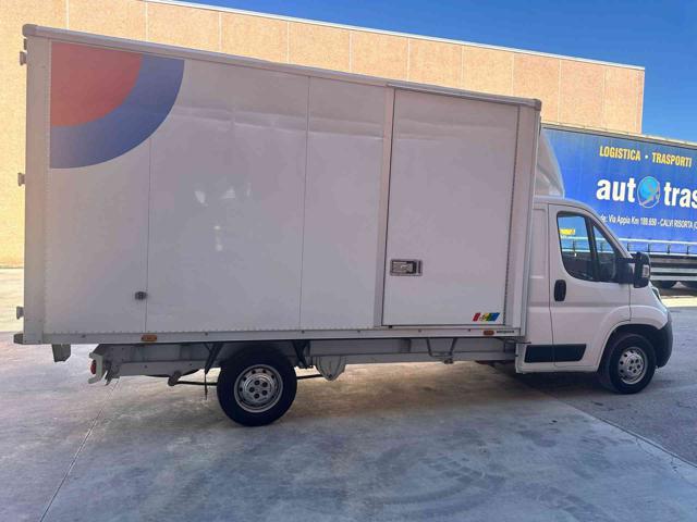 PEUGEOT Boxer 335 2.2 BlueHDi 140 S&S L4 FURG.SQ.P.LAT.DX Immagine 3