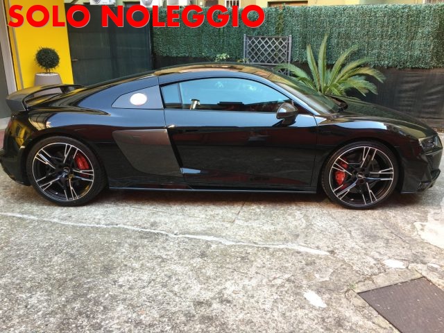 AUDI R8 *SOLO NOLEGGIO/ONLY RENT* Immagine 1