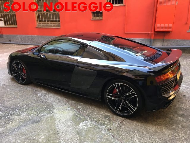 AUDI R8 *SOLO NOLEGGIO/ONLY RENT* Immagine 4