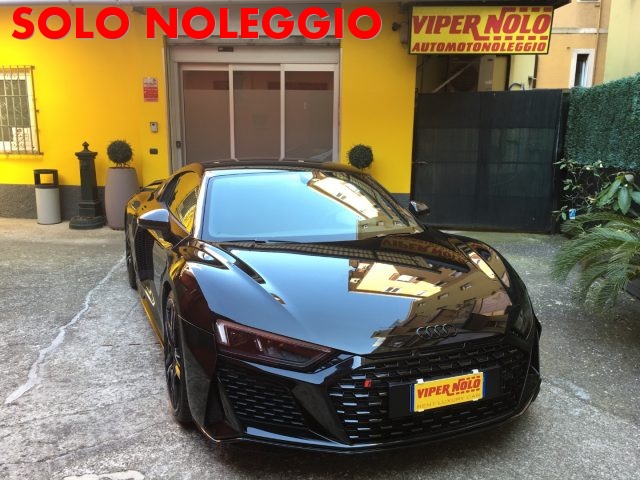 AUDI R8 *SOLO NOLEGGIO/ONLY RENT* Immagine 3