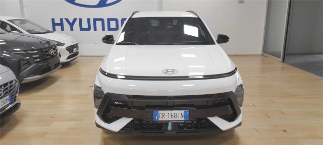 HYUNDAI Kona 2ªs. (2023-->)  1.0 T-GDI Hybrid 48V iMT NLine Immagine 1