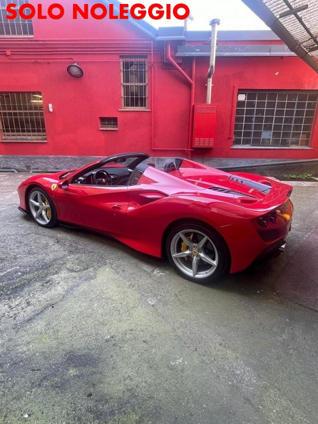 FERRARI F8 Spider *SOLO NOLEGGIO/ONLY RENT* Immagine 1