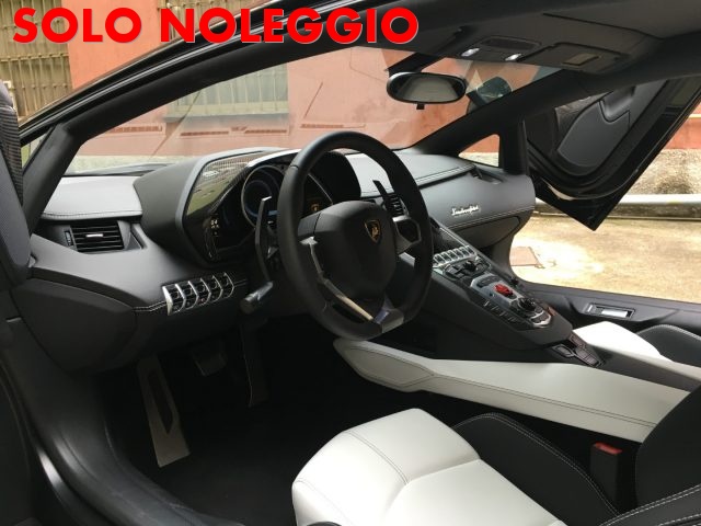 LAMBORGHINI Aventador *SOLO NOLEGGIO/ONLY RENT* Immagine 3