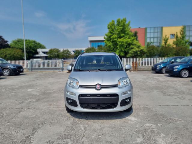 FIAT Panda 1.2 Lounge 5posti Immagine 1