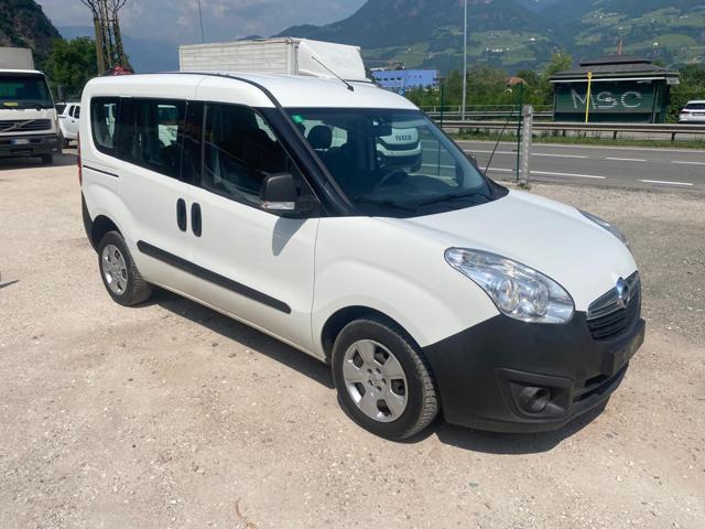 OPEL Combo 1.3 CDTi 95CV Autocarro 5 posti Immagine 2