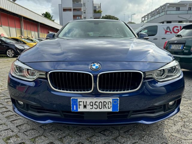 BMW 320 i Touring Business Advantage aut. Immagine 1