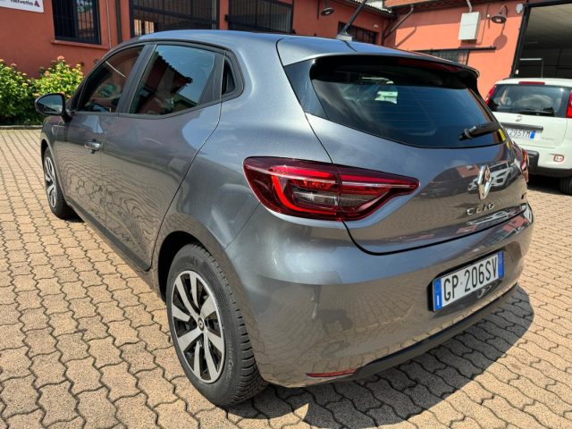 RENAULT Clio Full Hybrid E-Tech 145 CV 5 porte Equilibre Immagine 3