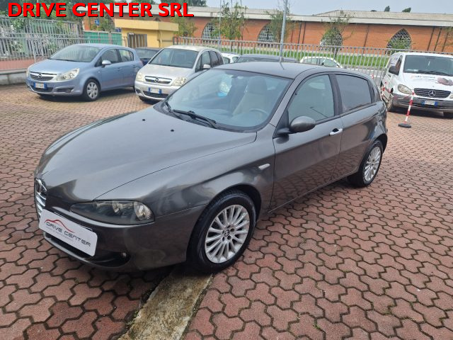 ALFA ROMEO 147 1.6 16V TS (105) 5 porte Progression Immagine 0