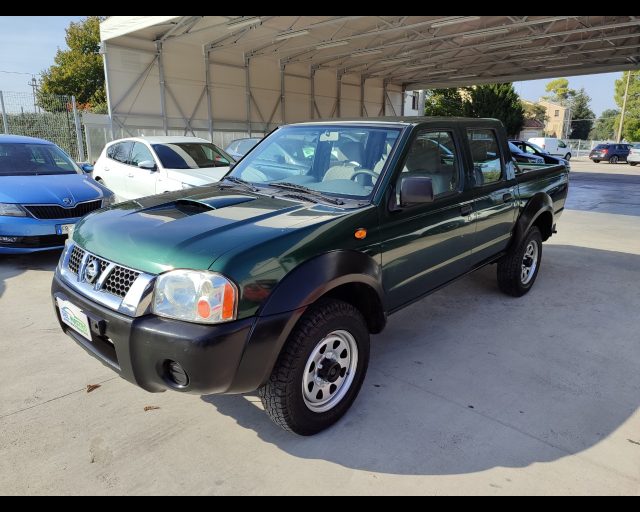 NISSAN Navara 2.5 dCi 4 porte Double Cab LE Immagine 0