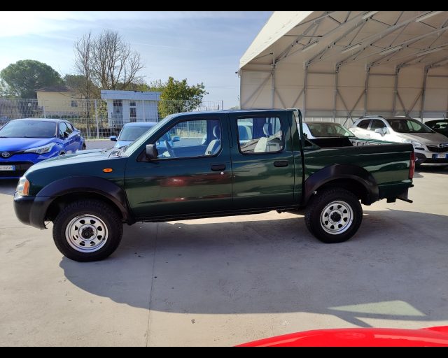 NISSAN Navara 2.5 dCi 4 porte Double Cab LE Immagine 3