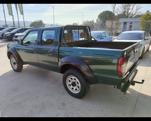 NISSAN Navara 2.5 dCi 4 porte Double Cab LE Immagine 4