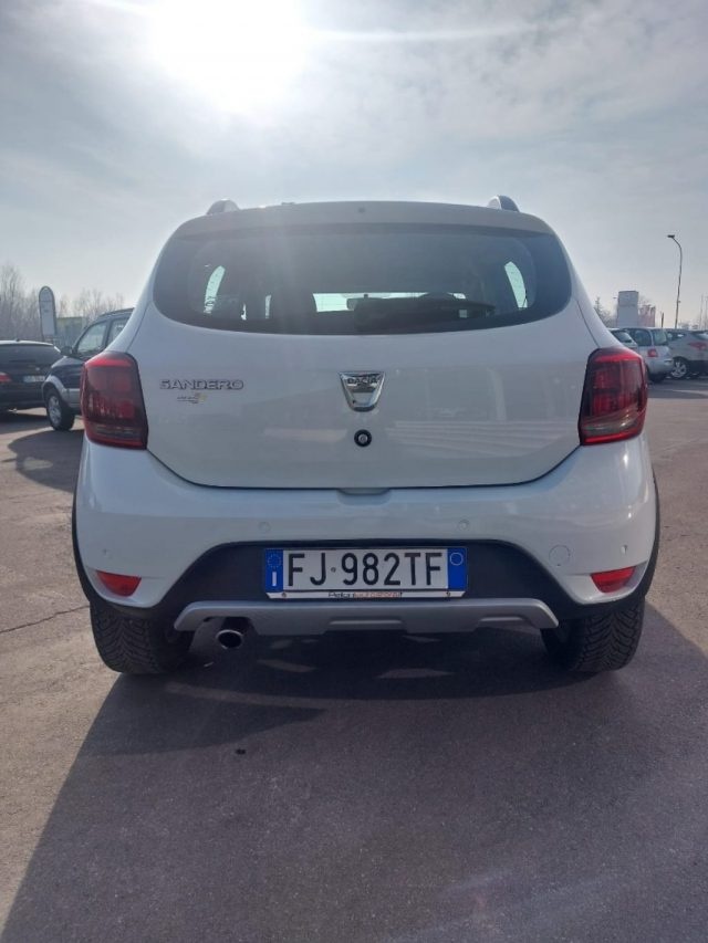 DACIA Sandero Stepway 1.5 dCi 8V 90CV AUTOMATICA-KM CERTIFIC Immagine 3