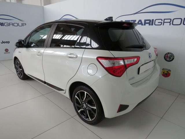 TOYOTA Yaris 1.5 Hybrid 5 porte Trend "White Edition" Immagine 3