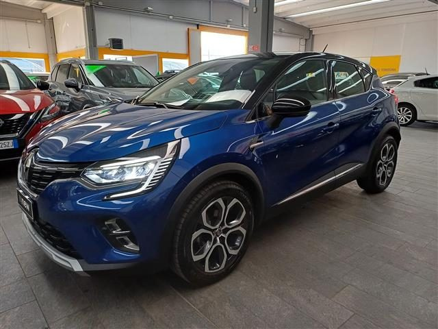 RENAULT Captur 1.5 blue dci Intens 95cv Immagine 1