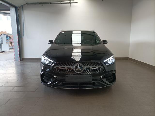 MERCEDES-BENZ GLA 180 d Automatic AMG Line Premium Immagine 4