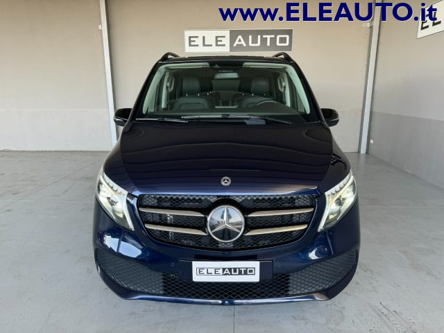 MERCEDES-BENZ V 220 d Automatic 4Matic 6 Posti Immagine 1