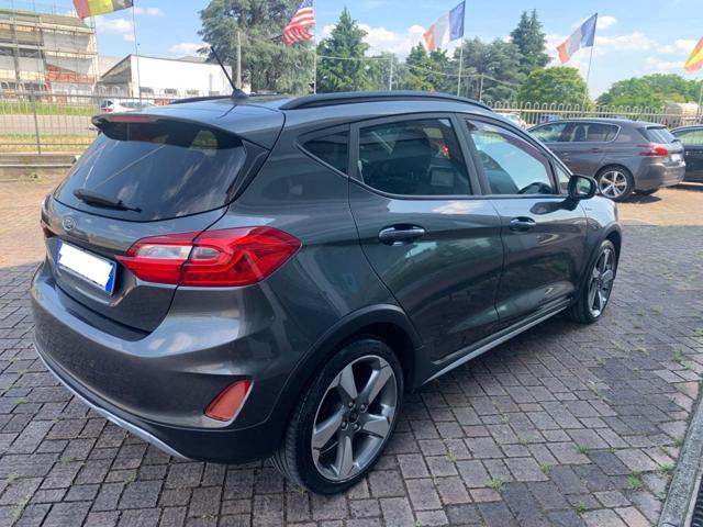 FORD Fiesta 1.5 TDCi 5 porte Vignale Immagine 3