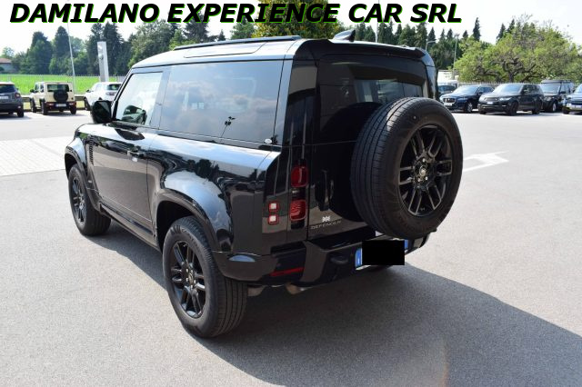 LAND ROVER Defender 90 3.0D I6 200 CV AWD Auto X-DYNAMIC Immagine 4