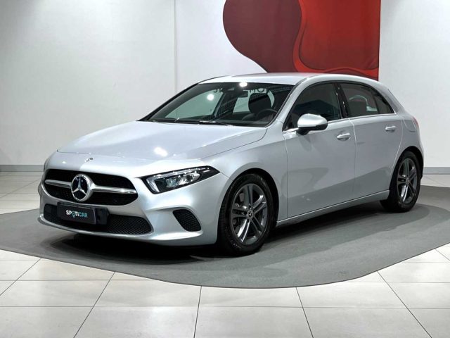 MERCEDES-BENZ A 220 d Automatic 4Matic 4p. Business Immagine 0