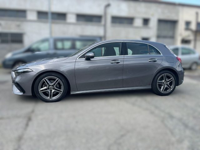 MERCEDES-BENZ A 180 d Automatic Premium AMG Line Immagine 4