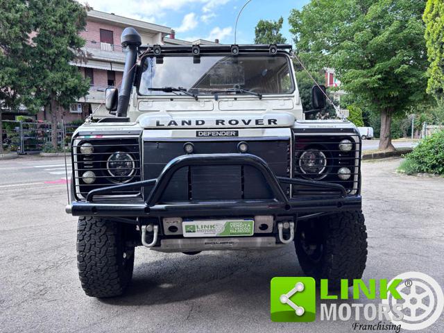 LAND ROVER Defender 110 2.5 Td5 cat S.W.C PASSO LUNGO Immagine 1