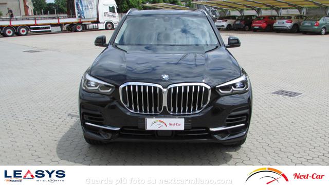 BMW X5 xDrive25d Business Immagine 1